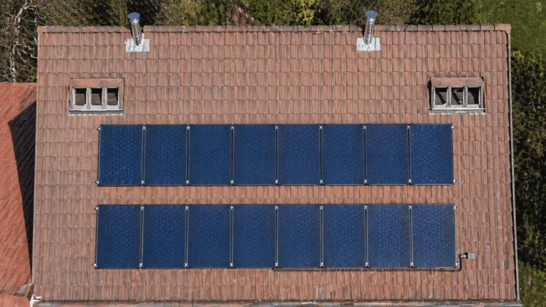 Installation panneaux solaires